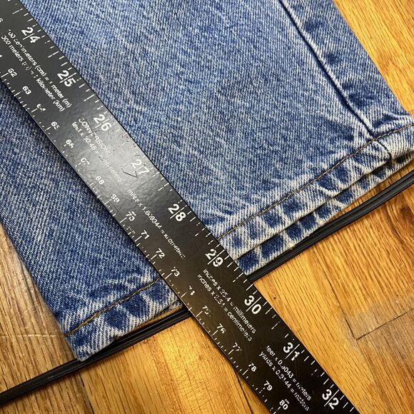 Vintage Levis 540 Relaxed Jeans Mens 33x30 Blue Denim Made USA 90s Brown Tab - Picture 11 of 13